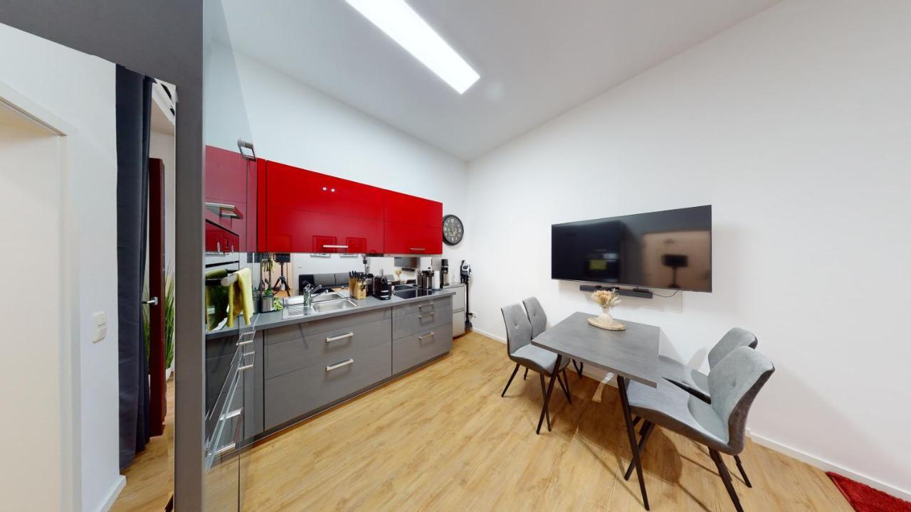 Sweethome - Luxus Pur - Grosse Kueche, Wifi Maagdenburg Buitenkant foto
